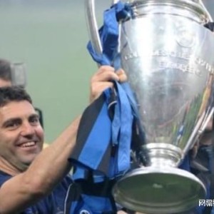 开云娱乐-与国米4次续约的小角色， 38岁完成欧冠处子秀，40岁退役